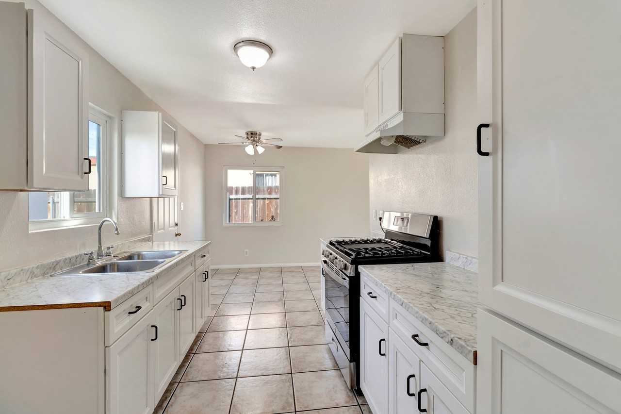 132 Prospect St #132 - Photo 5 of 27