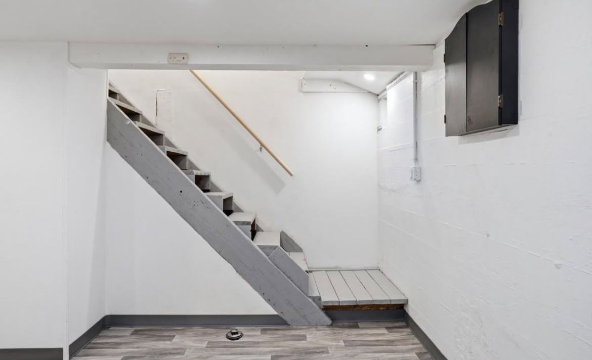 3712 O Street - Photo 6 of 34