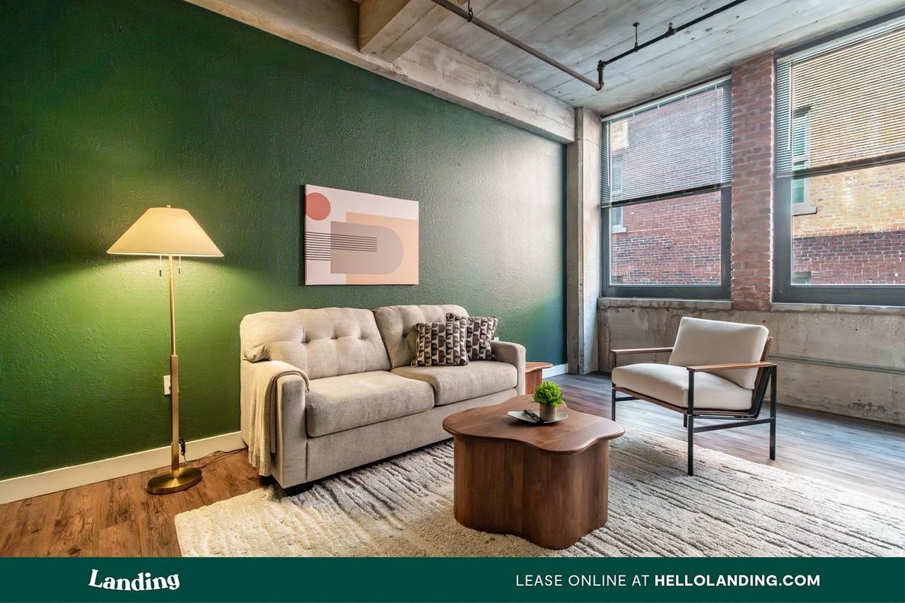 930 Broadway Blvd - Photo 2 of 50