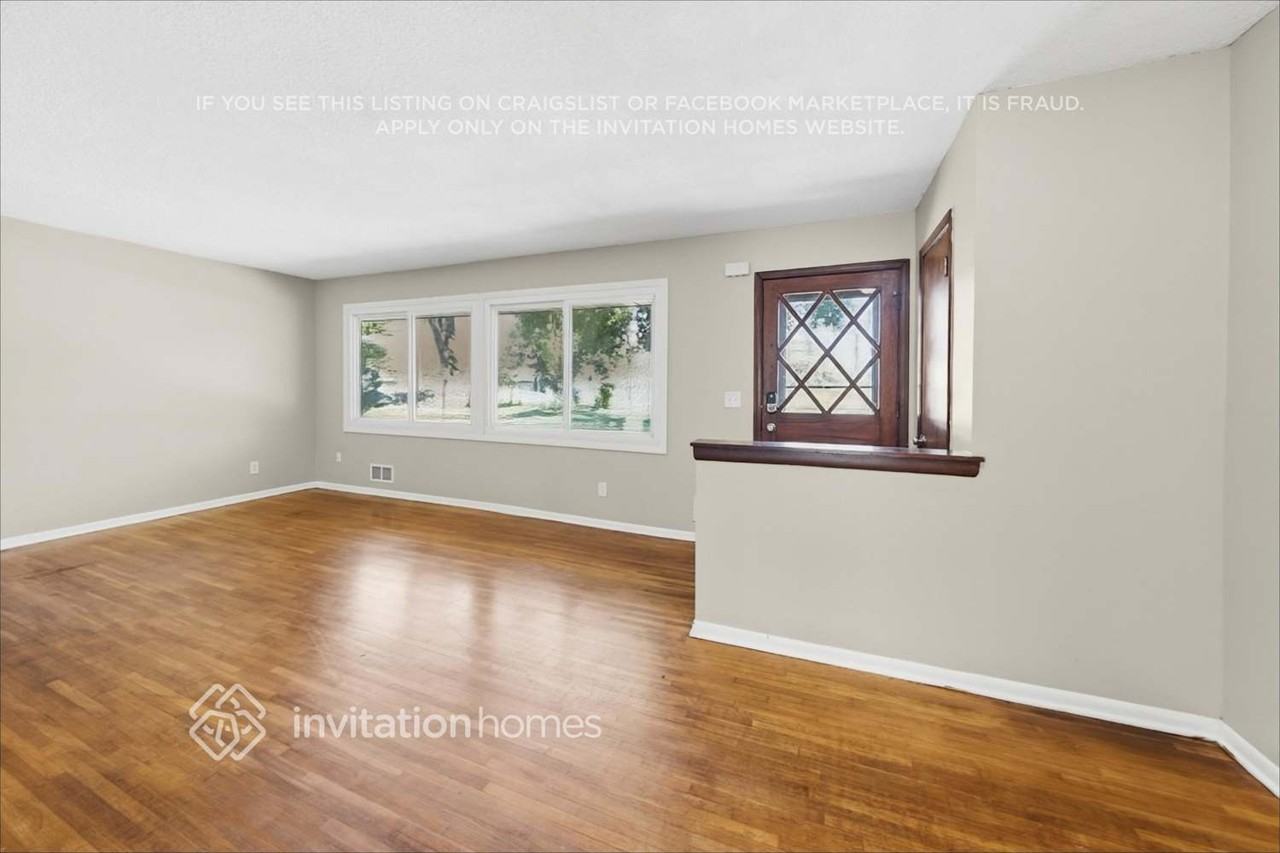 600 57th Ave Ne - Photo 5 of 22