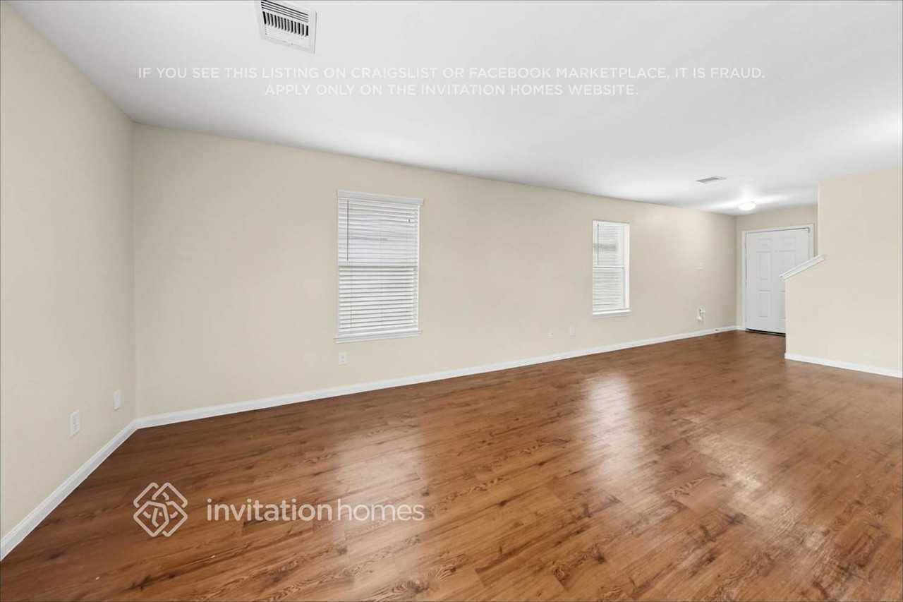 18807 N Lyford Dr - Photo 6 of 21