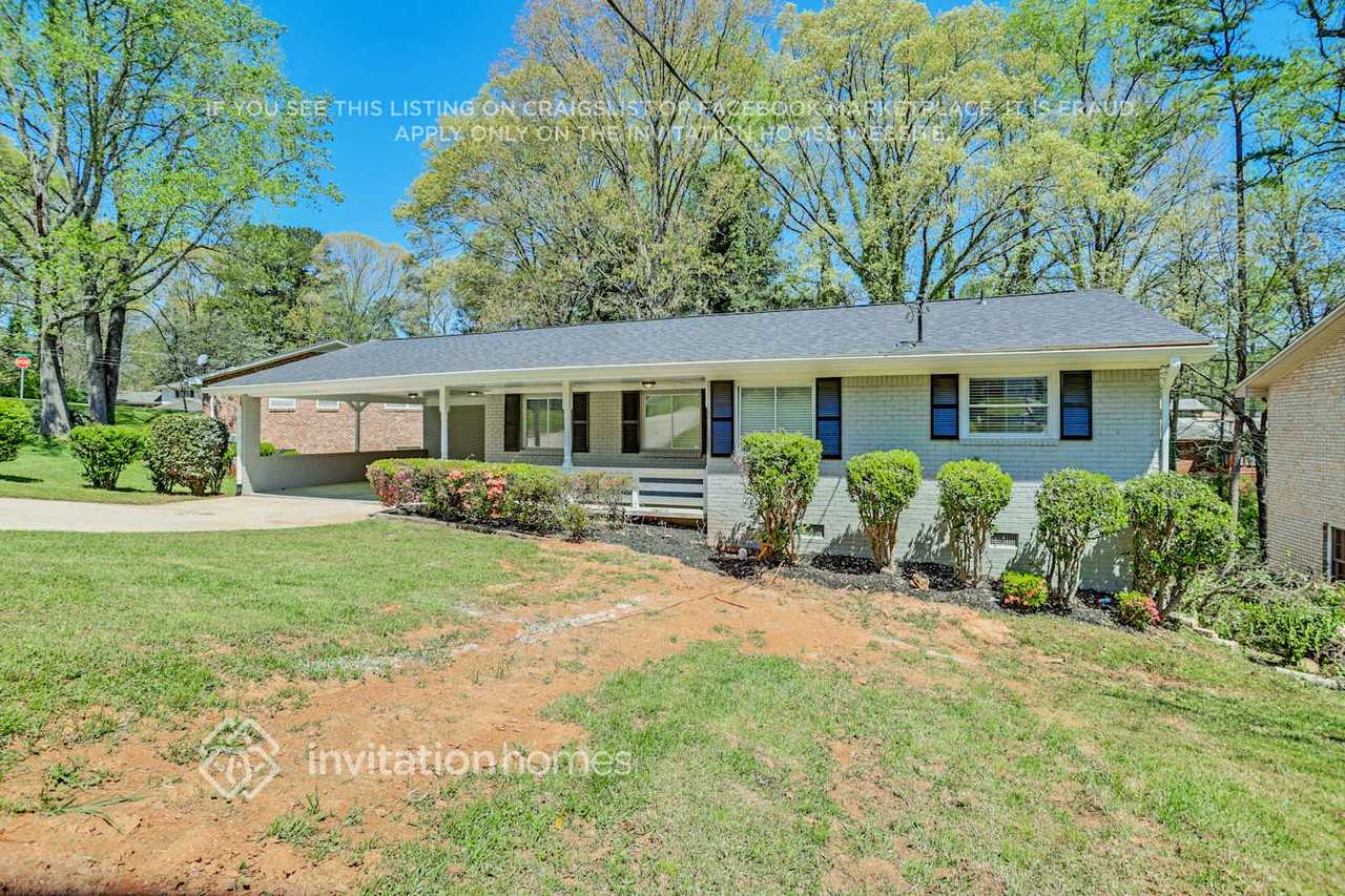 2074 Troutdale Dr - Photo 3 of 35