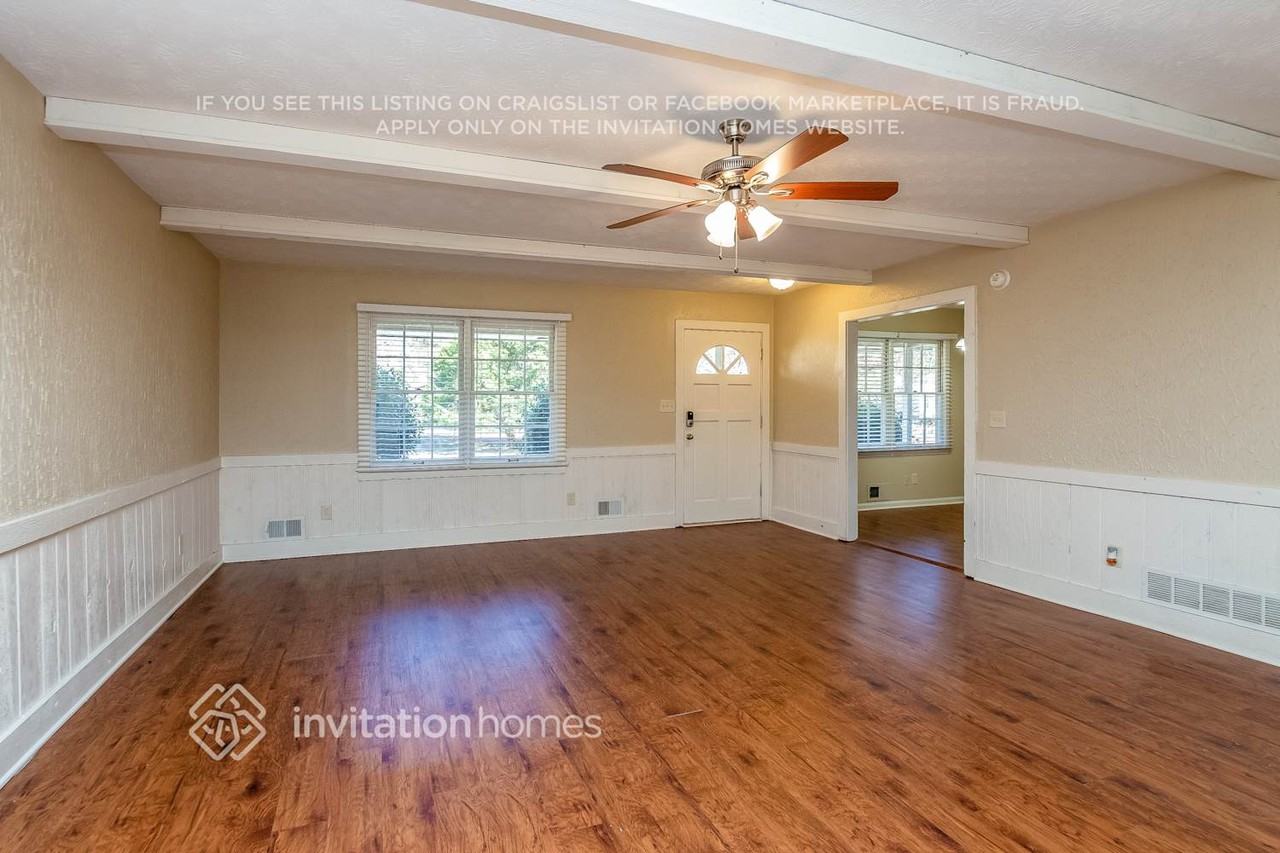 4154 Arrayro Dr - Photo 4 of 21