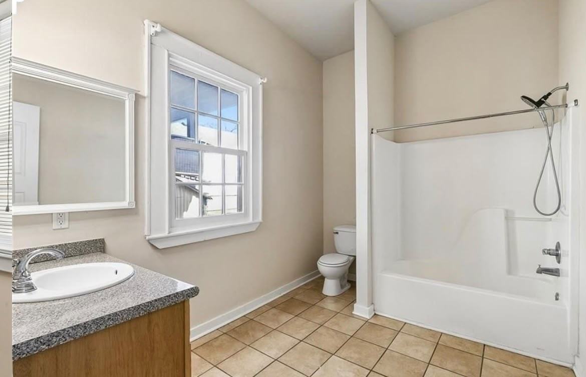 2601 Palmyra Street - Photo 6 of 19