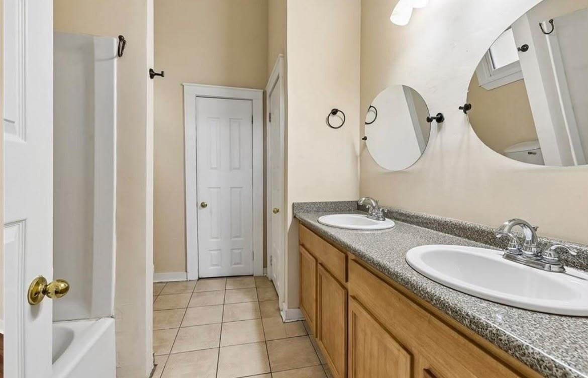 2601 Palmyra Street - Photo 7 of 19