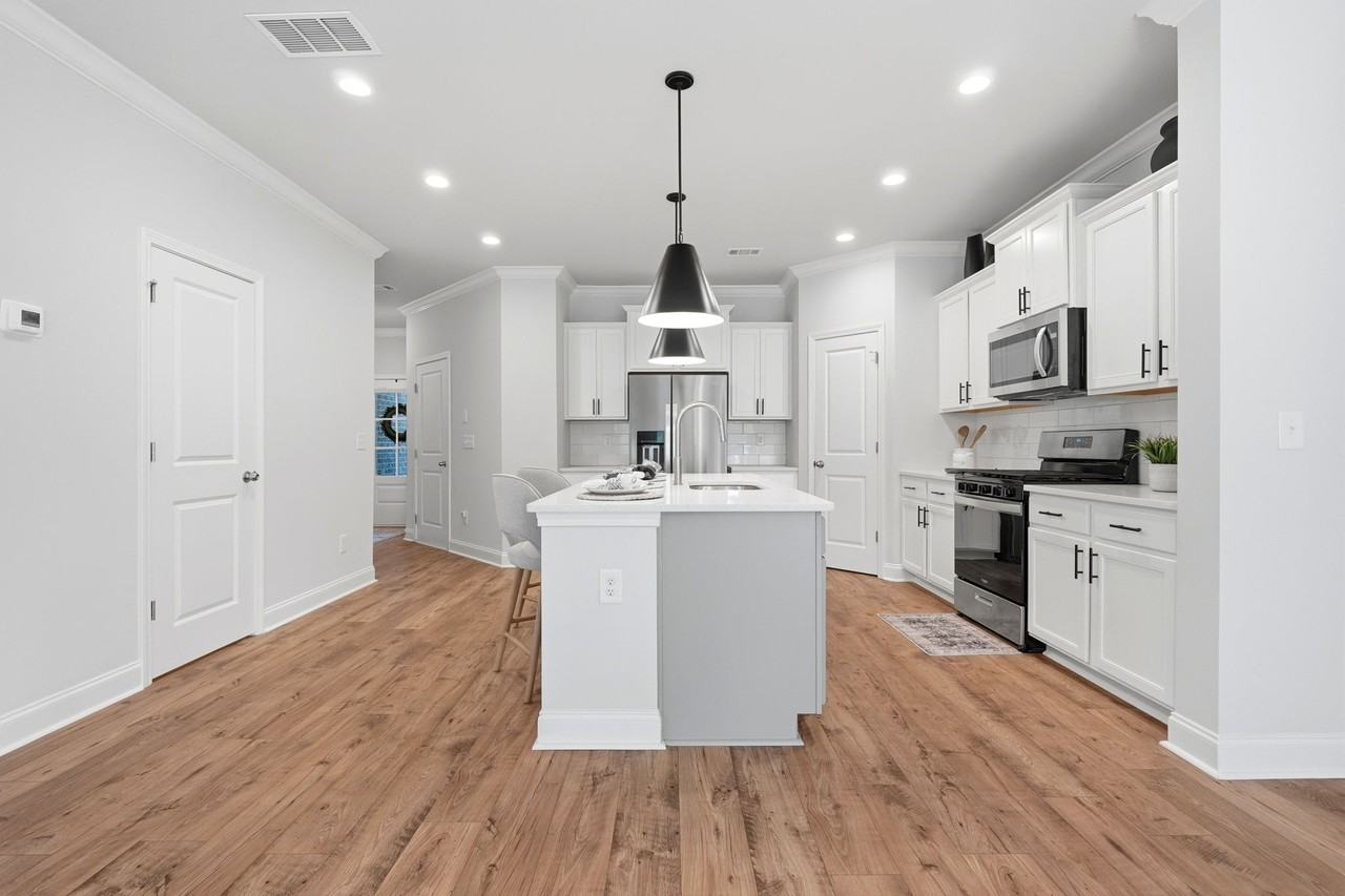 5115 Hillington Way #1 - Photo 3 of 31