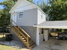 featured image of 1111 1/2 W Wynnewood Ave Apt A #A