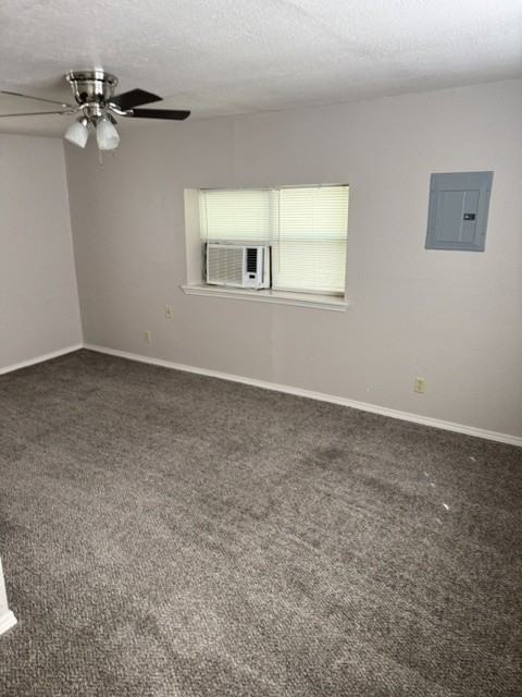 1111 1/2 W Wynnewood Ave Apt A #A - Photo 2 of 7