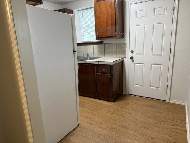 1111 1/2 W Wynnewood Ave Apt A #A - Photo 5 of 7