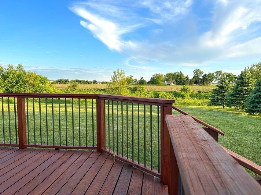 105 Prairie Dr - Photo 4 of 21