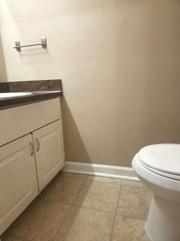 41555 Bedford Dr - Photo 2 of 5
