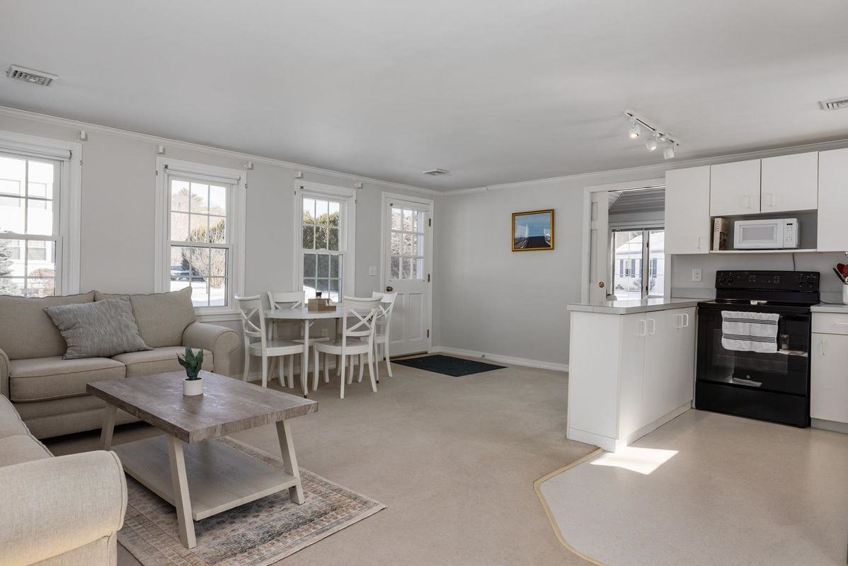 62R Cable Rd - Photo 2 of 13
