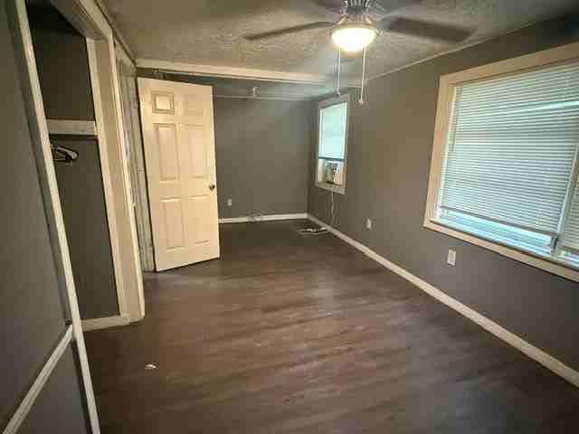 332 Palm Ave - Photo 2 of 7