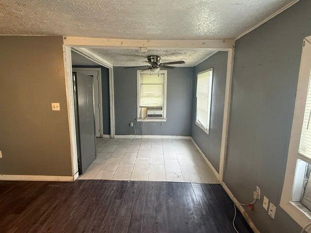 332 Palm Ave - Photo 3 of 7