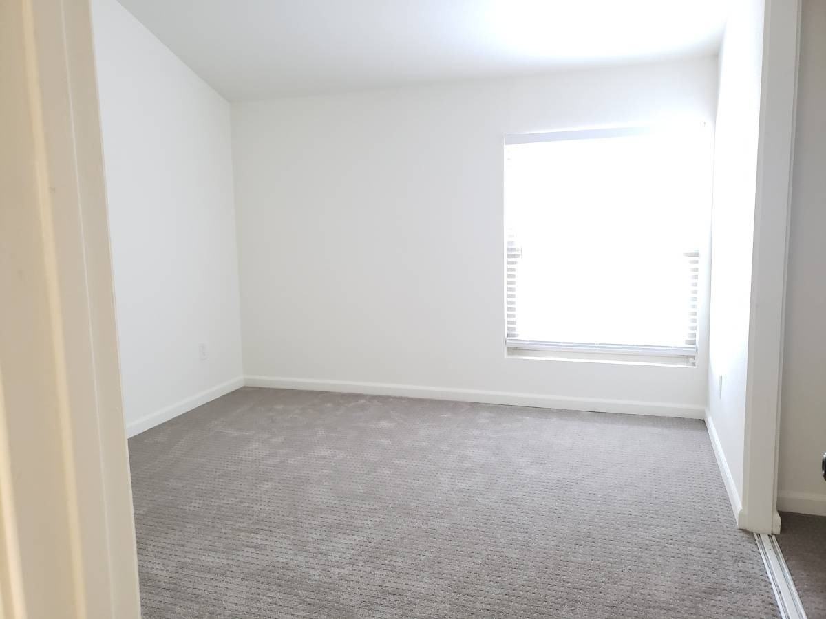 1350 North Escondido Boulevard #60 - Photo 6 of 9