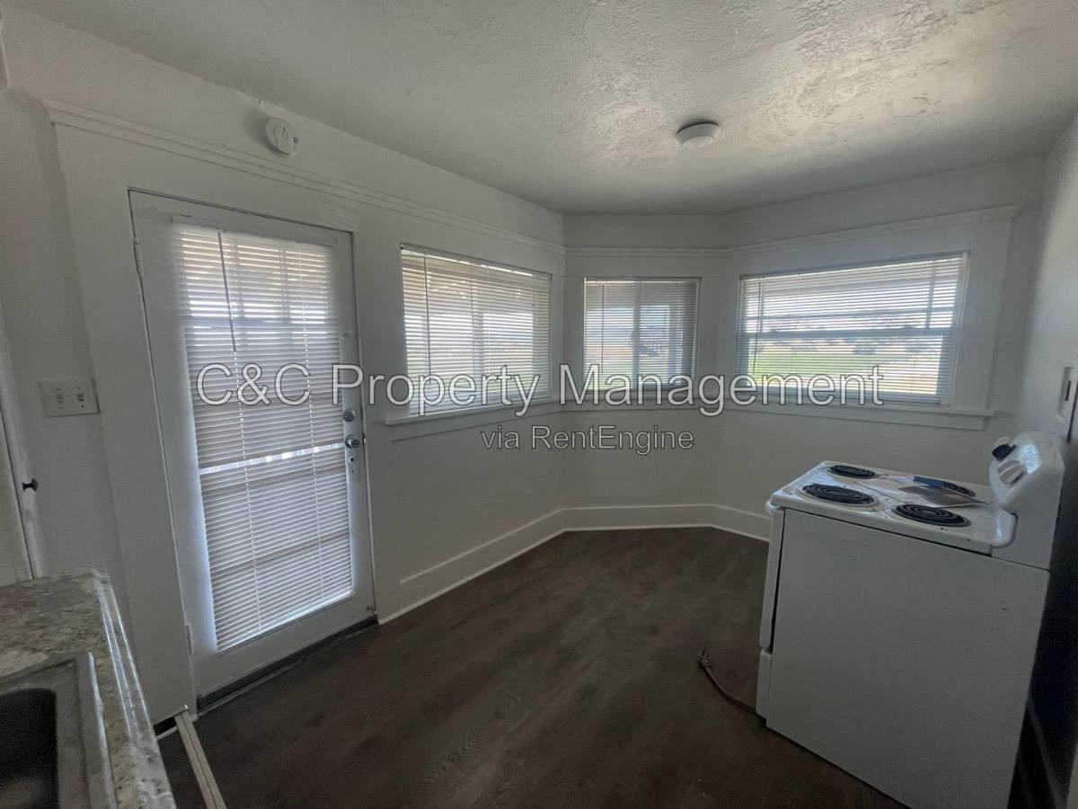 1200 W Market Cir #2
