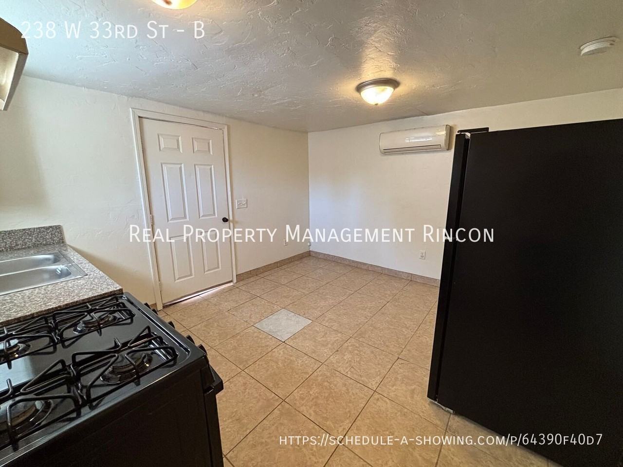 238 W 33rd St #B - Photo 7 of 15