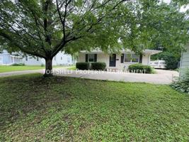 featured image of 3812 Sw 12th St