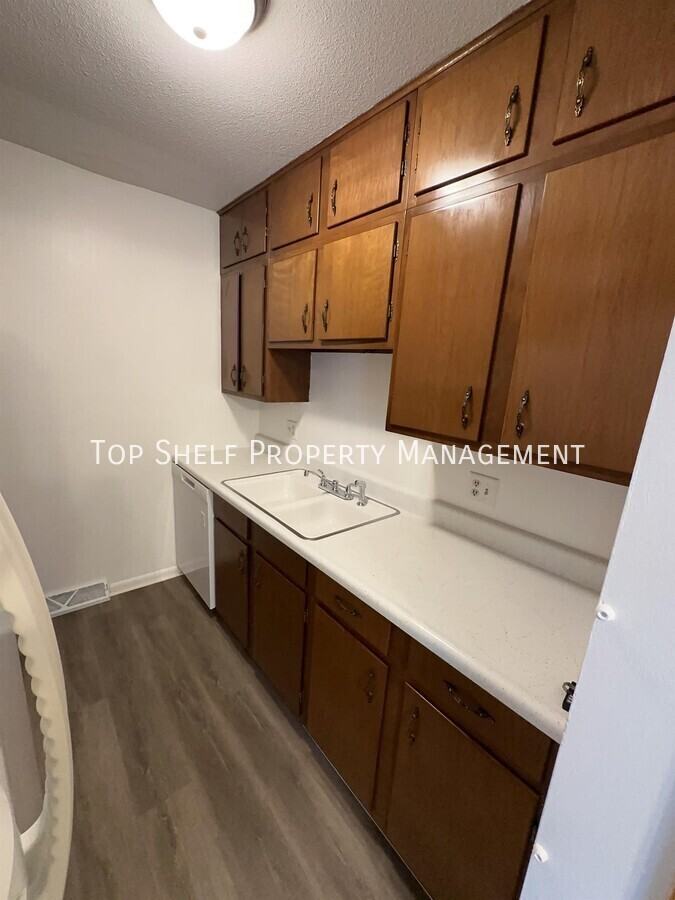 3812 Sw 12th St - Photo 7 of 14