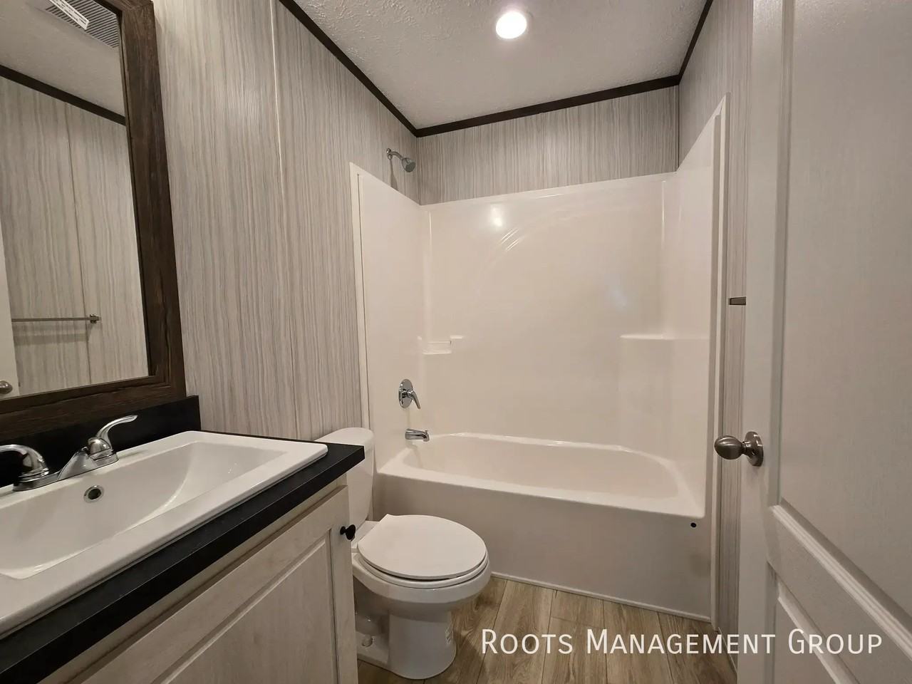 225 Robin Dr #225 - Photo 6 of 14