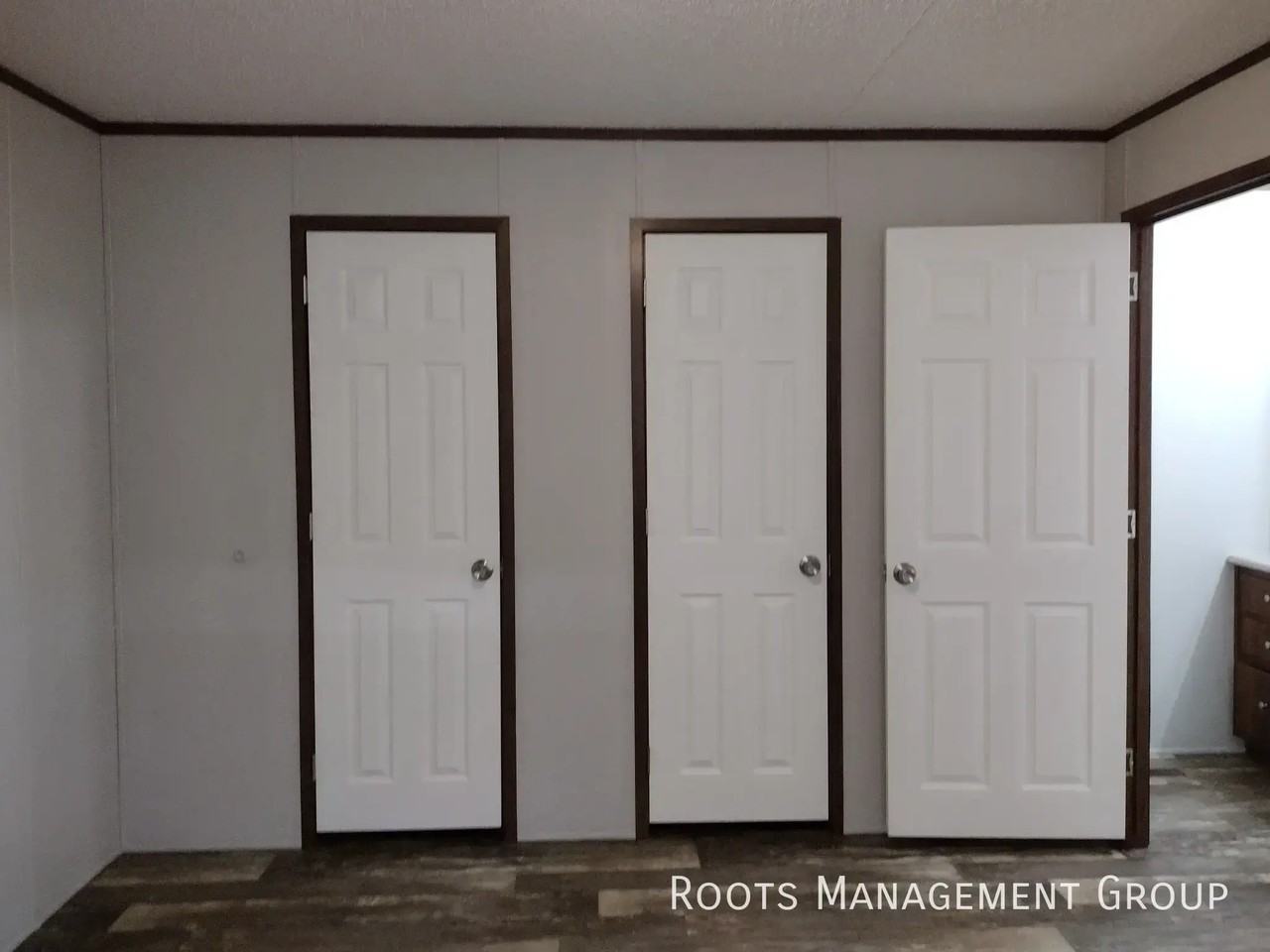 3642 Aurora Ct - Photo 5 of 9