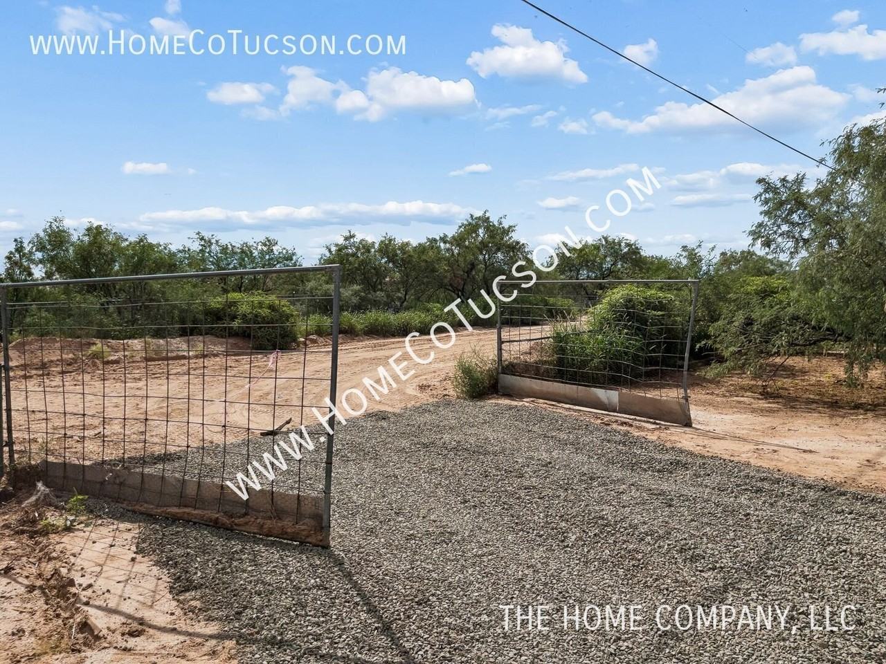 8150 S Fillmore Rd - Photo 2 of 36
