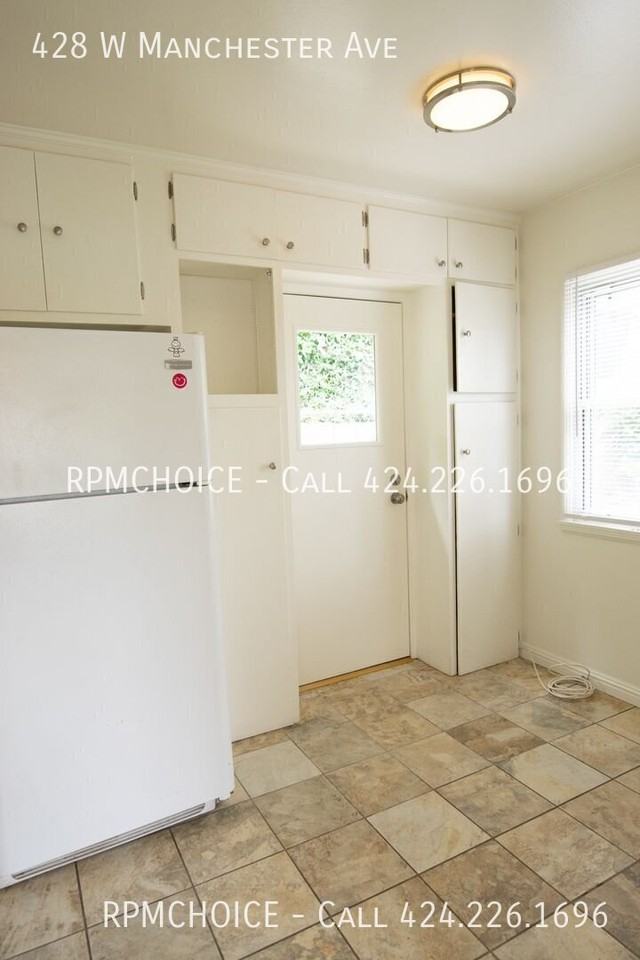 428 W Manchester Ave - Photo 7 of 16