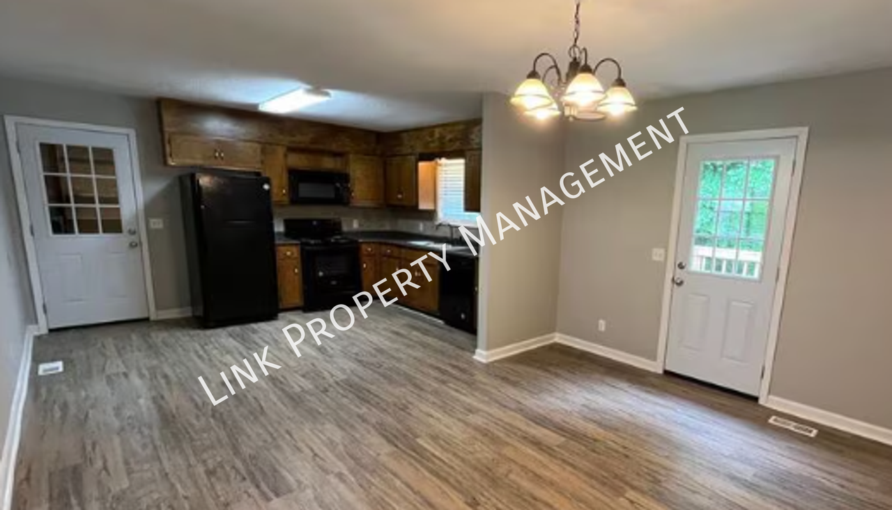 107 Laferry Ln - Photo 2 of 10