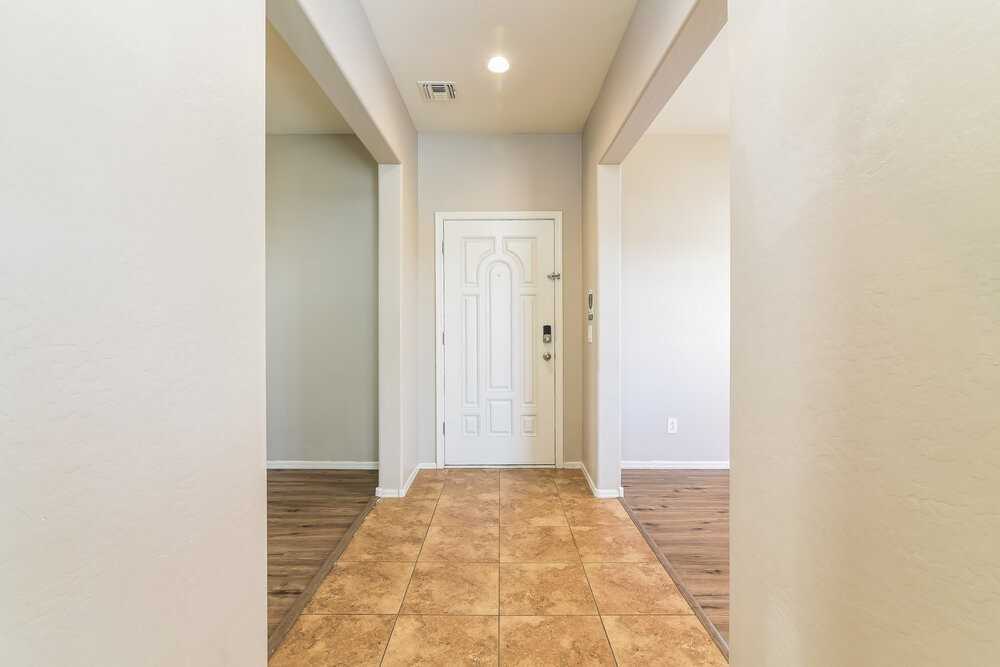 4699 E Olney Ave - Photo 4 of 17