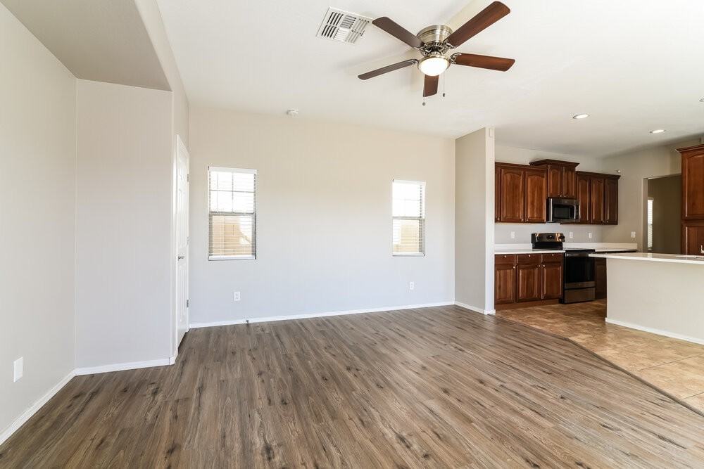 4699 E Olney Ave - Photo 5 of 17
