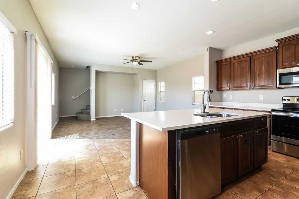 4699 E Olney Ave - Photo 7 of 17