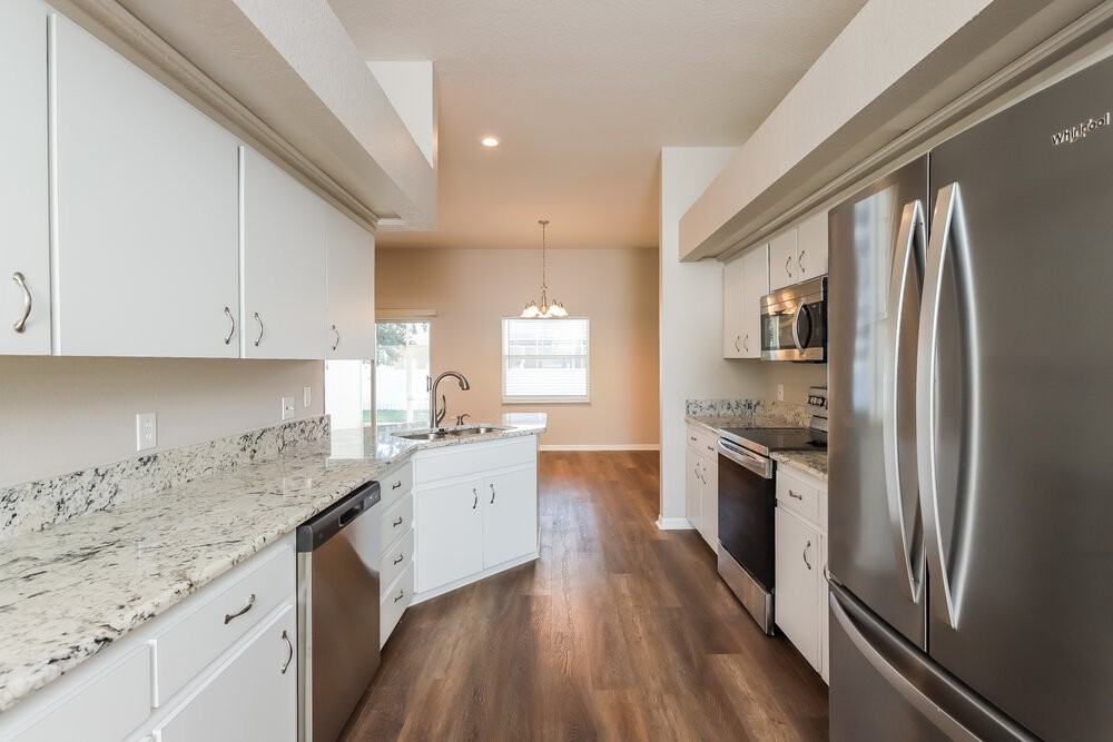 7607 Canterbury Cir - Photo 6 of 16
