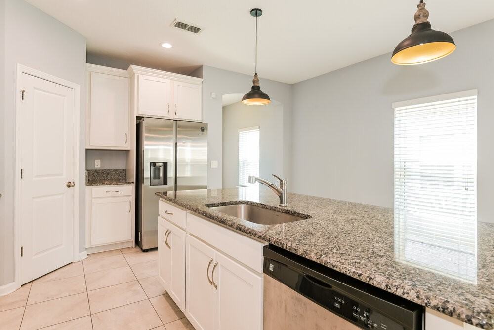 99 Cottage Green Pl - Photo 7 of 16