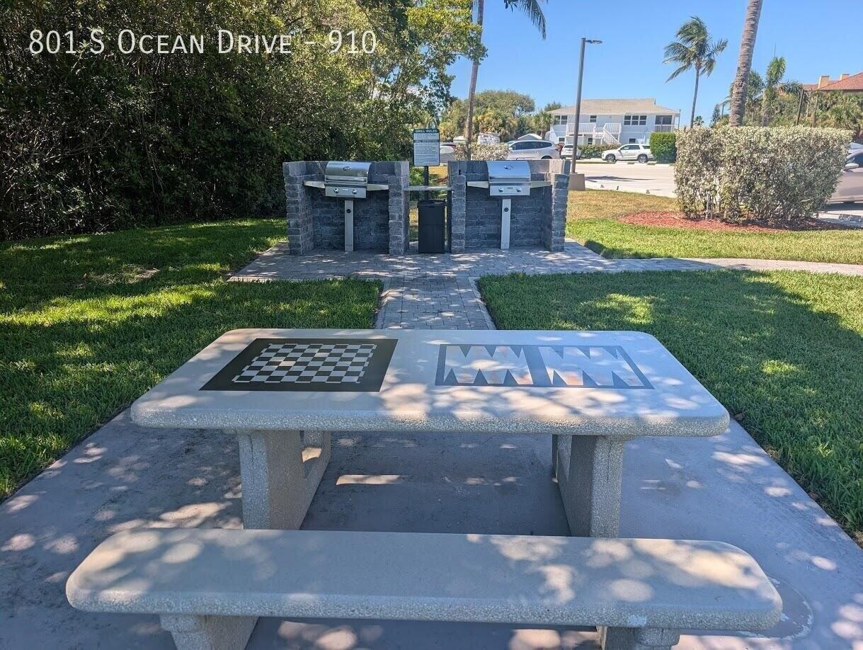 801 S Ocean Dr #910 - Photo 4 of 25