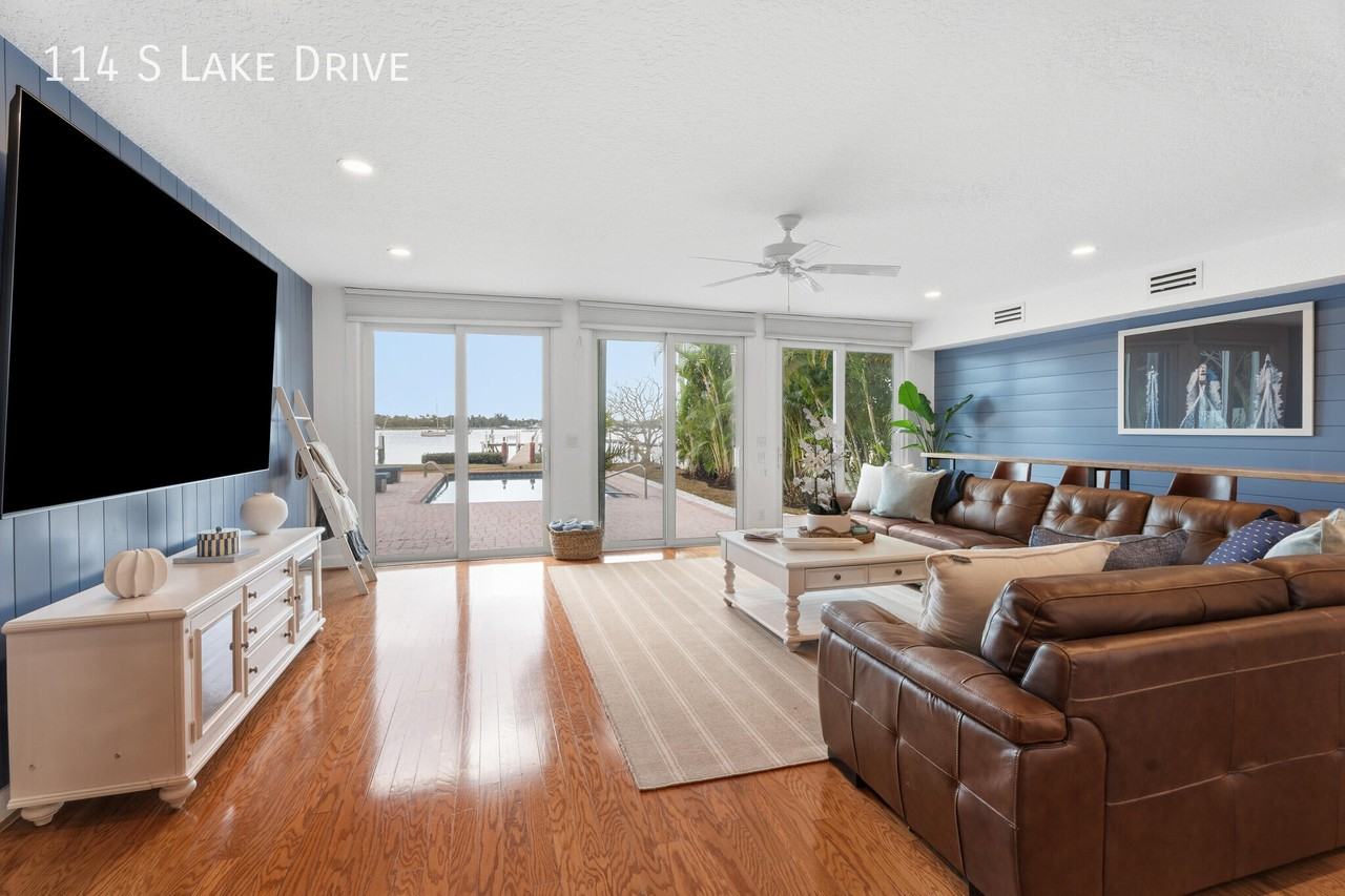 114 S Lake Dr - Photo 4 of 15