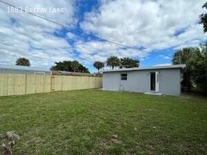 1883 Breezy Ln - Photo 7 of 15