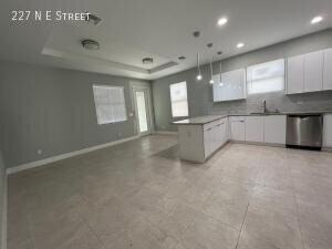 227 N E St - Photo 7 of 15