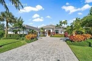 featured image of 2941 Lake Dr