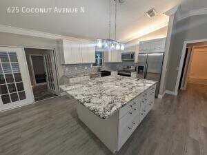 625 Coconut Ave N - Photo 7 of 15
