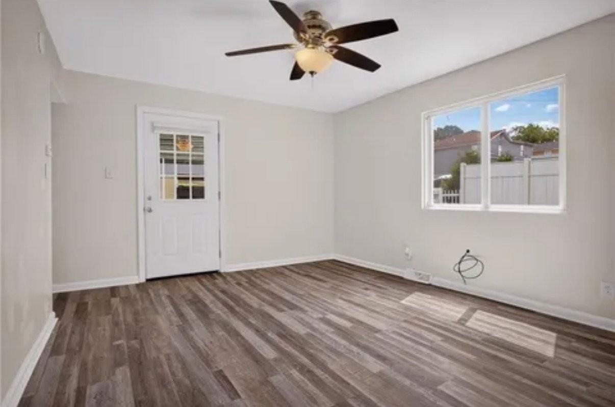 6 Hemlock St - Photo 2 of 11