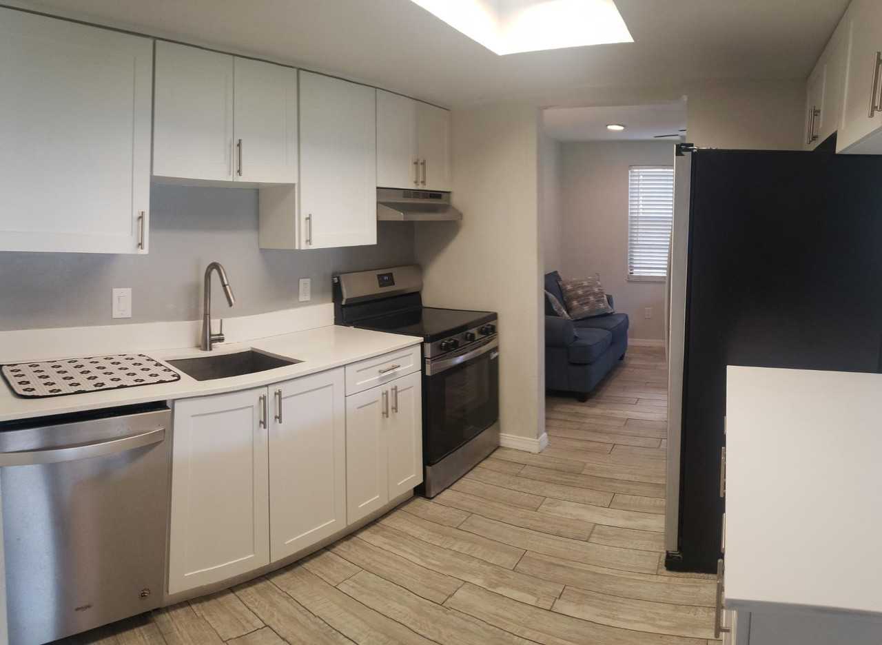 4220 Beaver Ln #800A - Photo 5 of 23