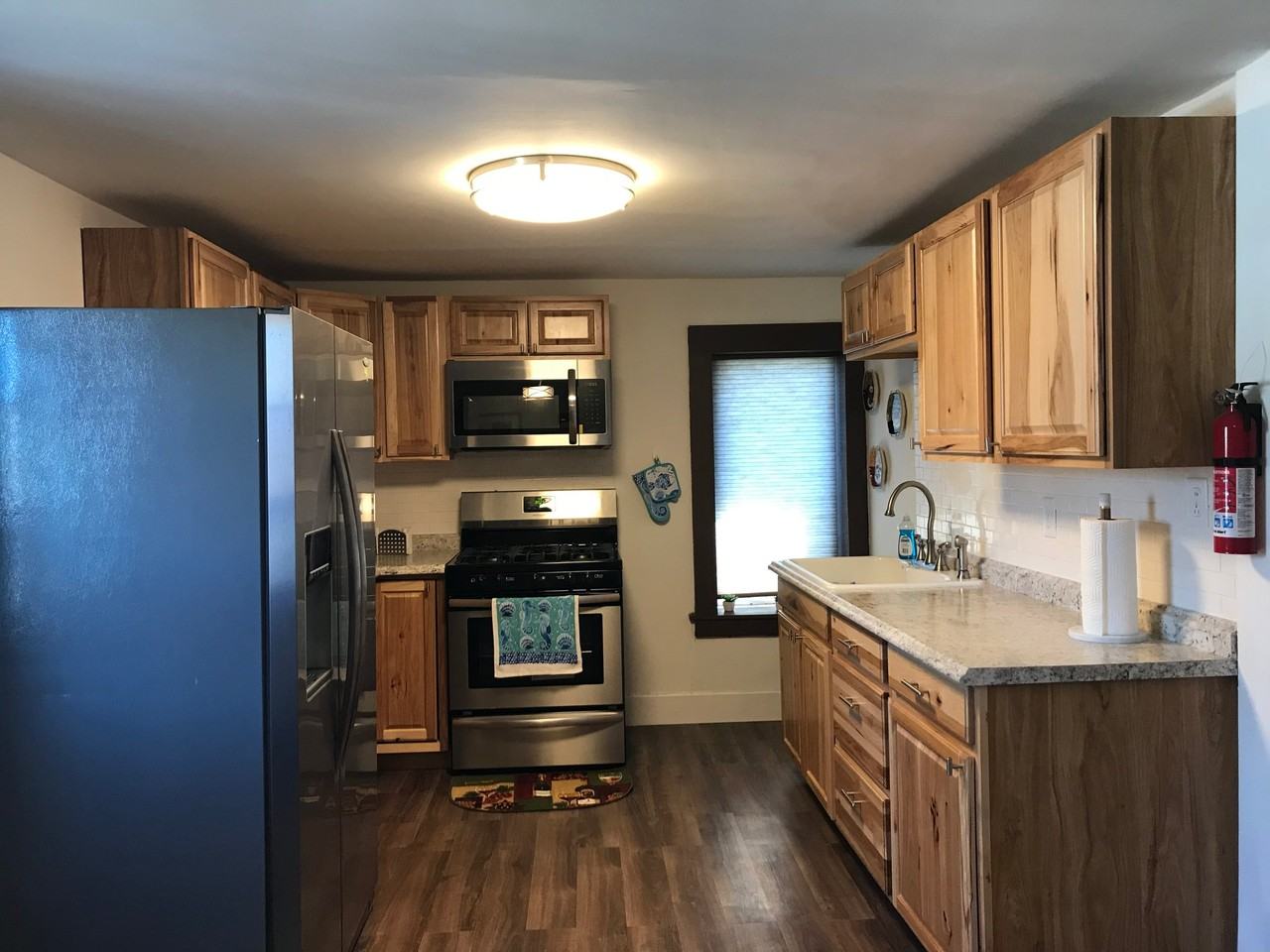 1408 16th St - Photo 5 of 11