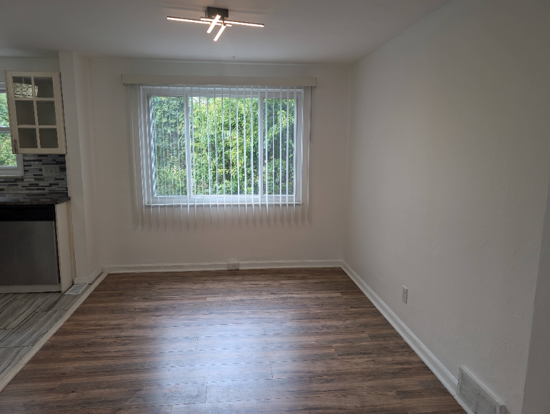 125 E Willock Rd - Photo 5 of 19