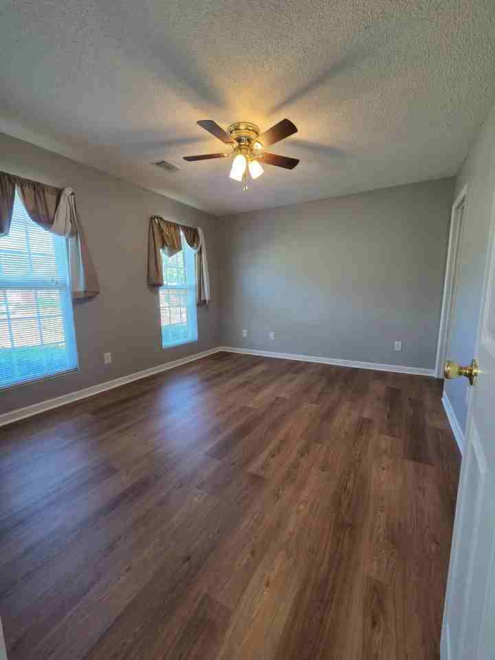 4412 Hatteras Dr - Photo 3 of 12