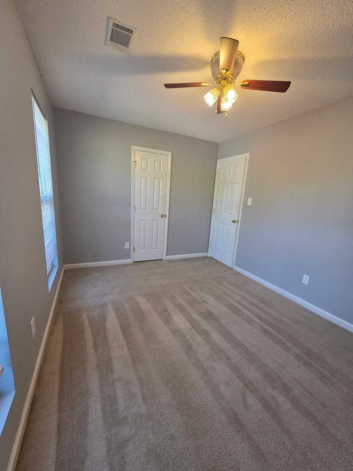 4412 Hatteras Dr - Photo 5 of 12