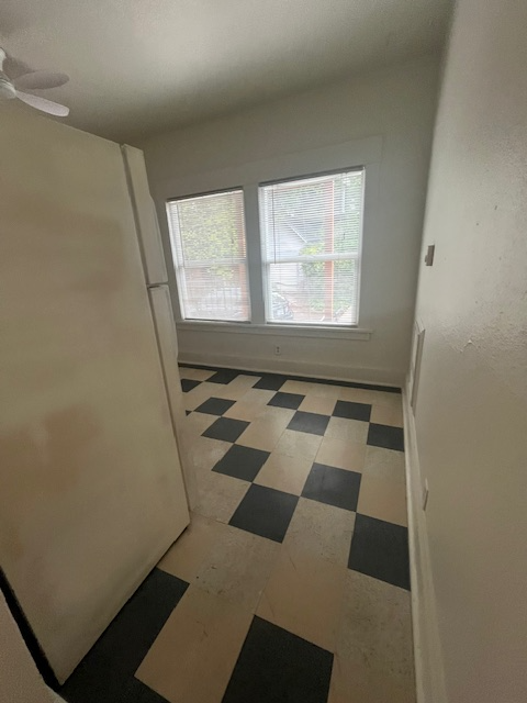 3904 N Albina Ave #3 - Photo 6 of 9