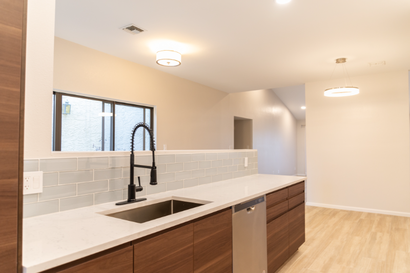 5121 N 79th Pl - Photo 7 of 20