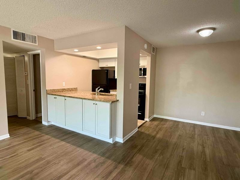 838 Nw Fork Rd - Photo 3 of 13