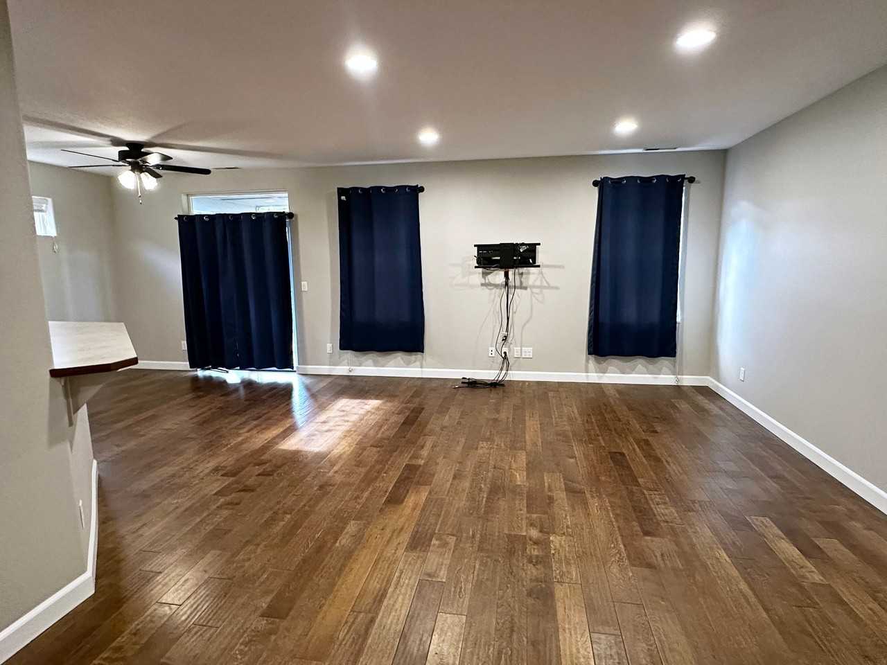 1231 35th Ave - Photo 3 of 26