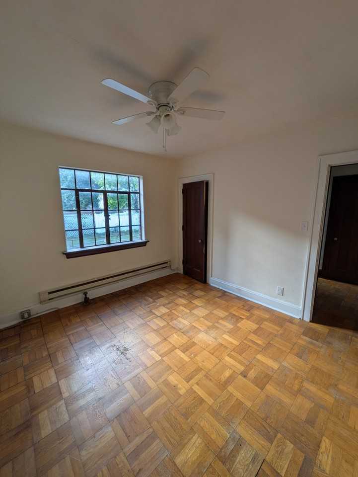 1968 Berkley Ave #5 - Photo 5 of 7